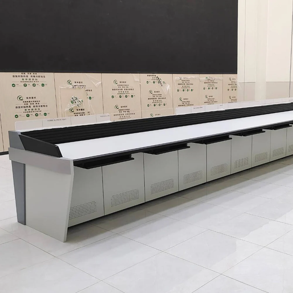 Command and Dispatching Desk CH22 - Image 4